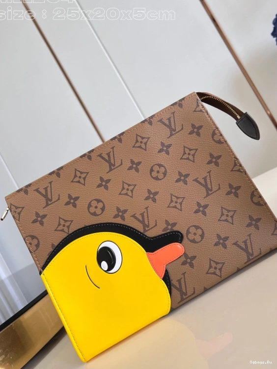 VUITTON Toilet Pouch-25*20*5.5cm LOUIS Trio 0320